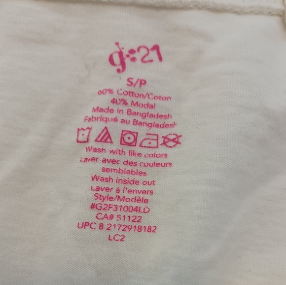 $4 Add-on White Half-sleeve Tee - Size Small - Picture 6 of 6